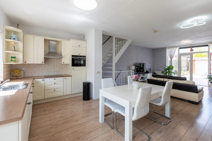 Photo 7 of Operatie Mannahof 51