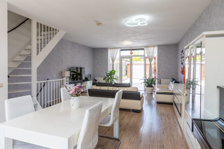 Photo 8 of Operatie Mannahof 51