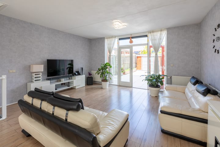 Photo 12 of Operatie Mannahof 51