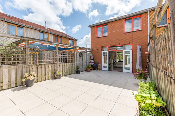 Photo 16 of Operatie Mannahof 51