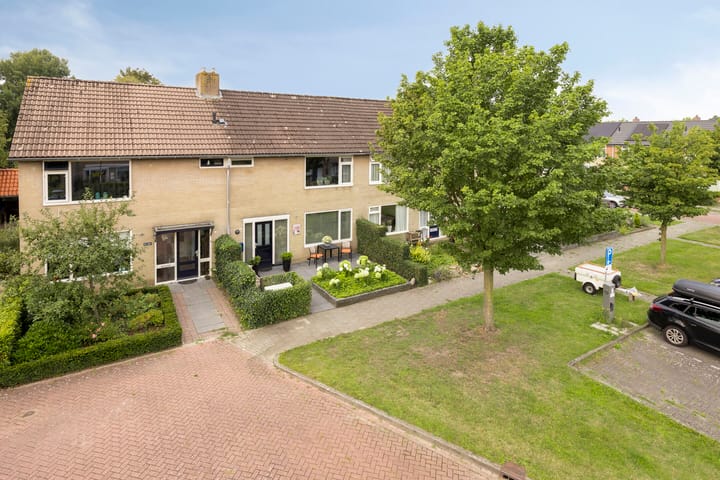 Foto 4 van Castorstraat 16