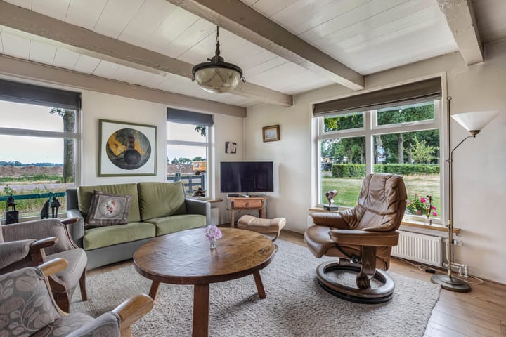 Photo 8 of M.E. van der Meulenweg 1