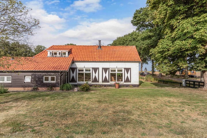 Photo 51 of M.E. van der Meulenweg 1