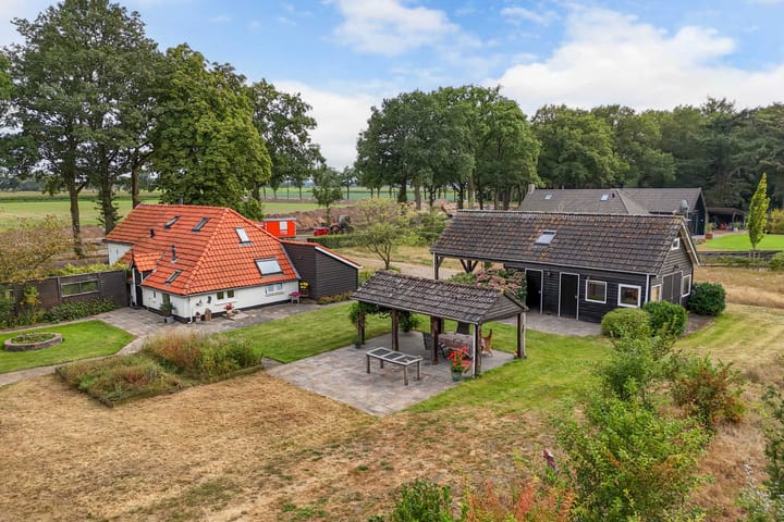 Photo 57 of M.E. van der Meulenweg 1