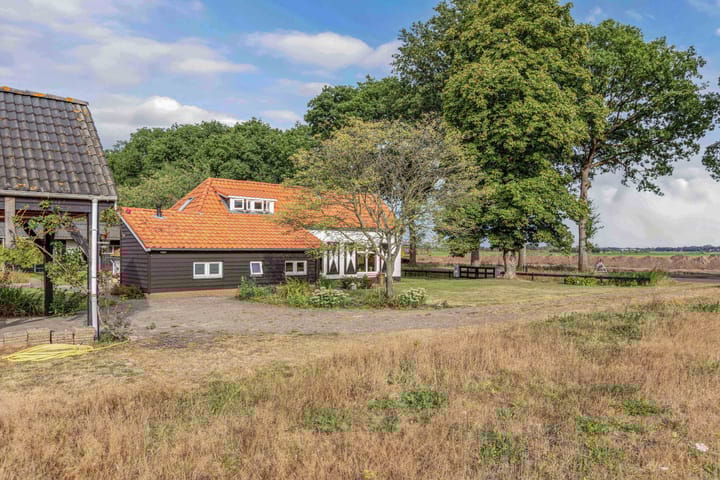 Photo 58 of M.E. van der Meulenweg 1