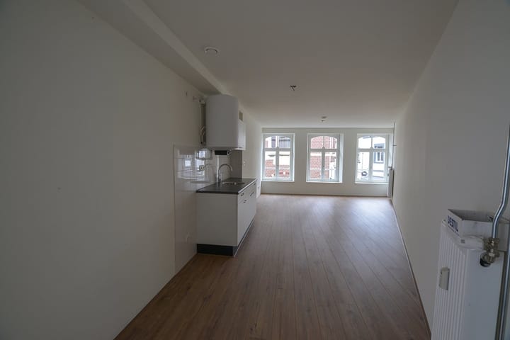 Photo 2 of Walstraat 2-B