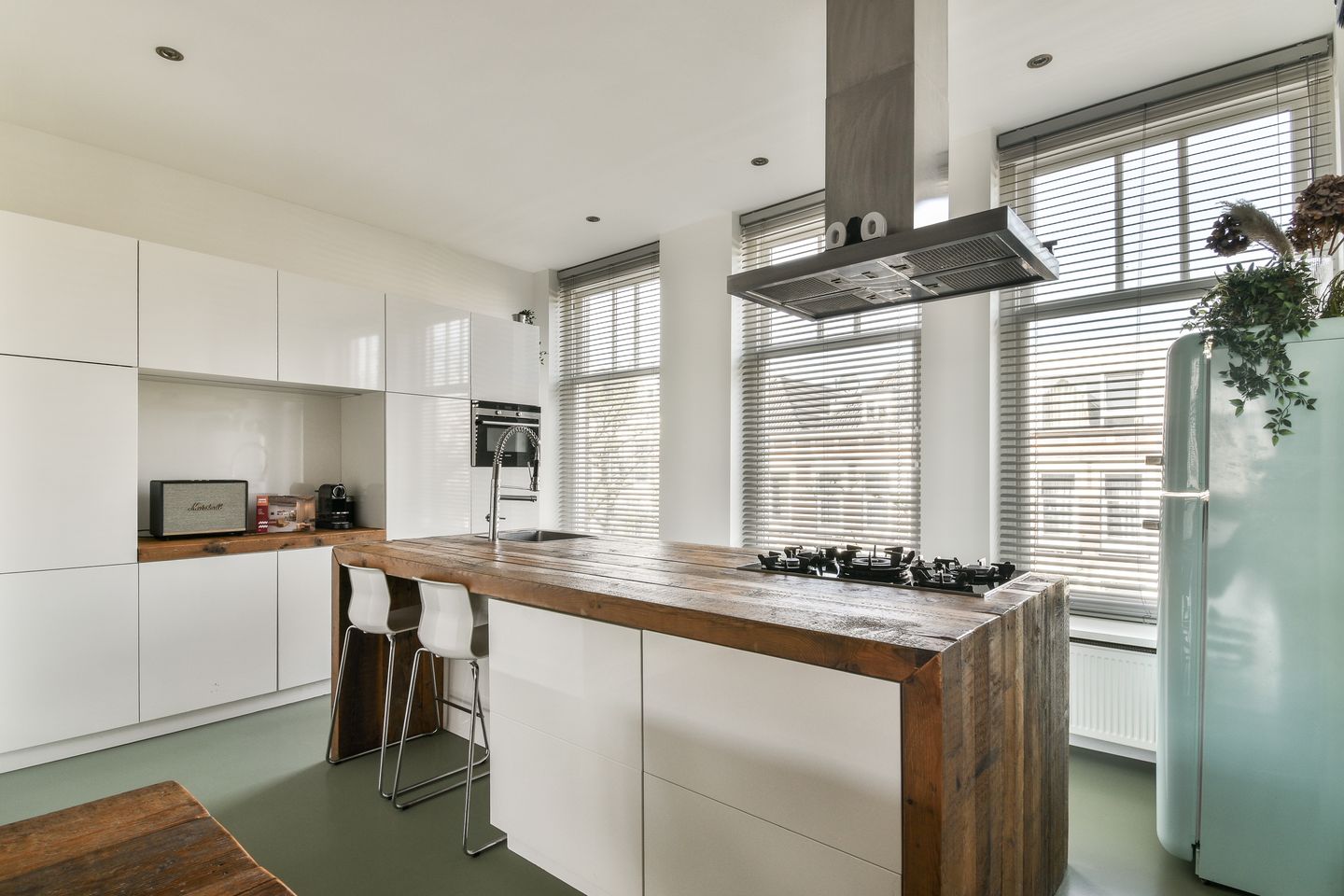 Photo 14 of Zwaerdecroonstraat 38-B