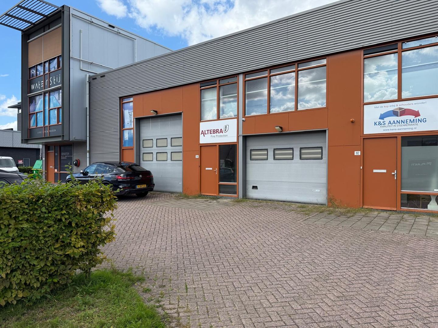 View photo 2 of Aventurijn 194