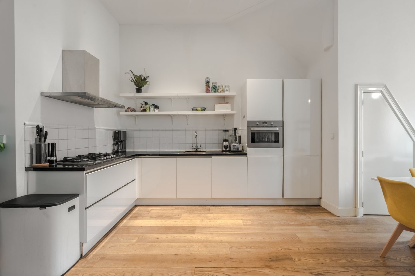 Photo 10 of De Wittenkade 87-H