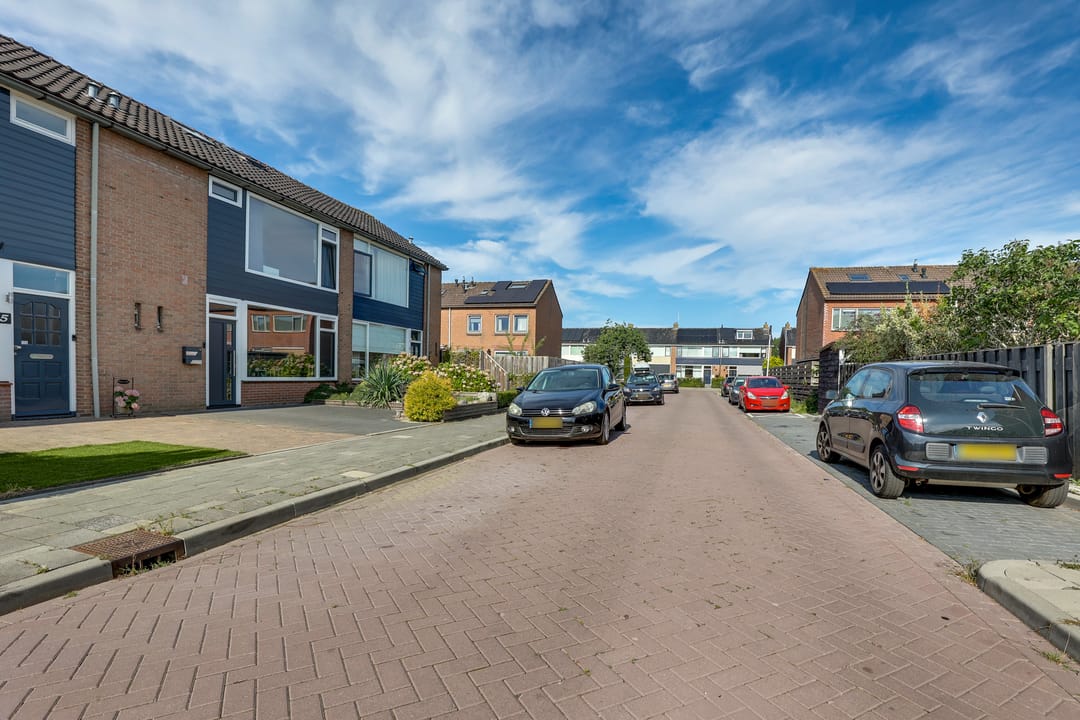 Photo 7 of Teding van Berkhoutstraat 5