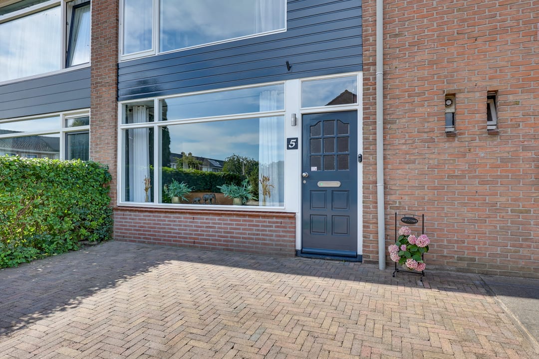 Photo 11 of Teding van Berkhoutstraat 5