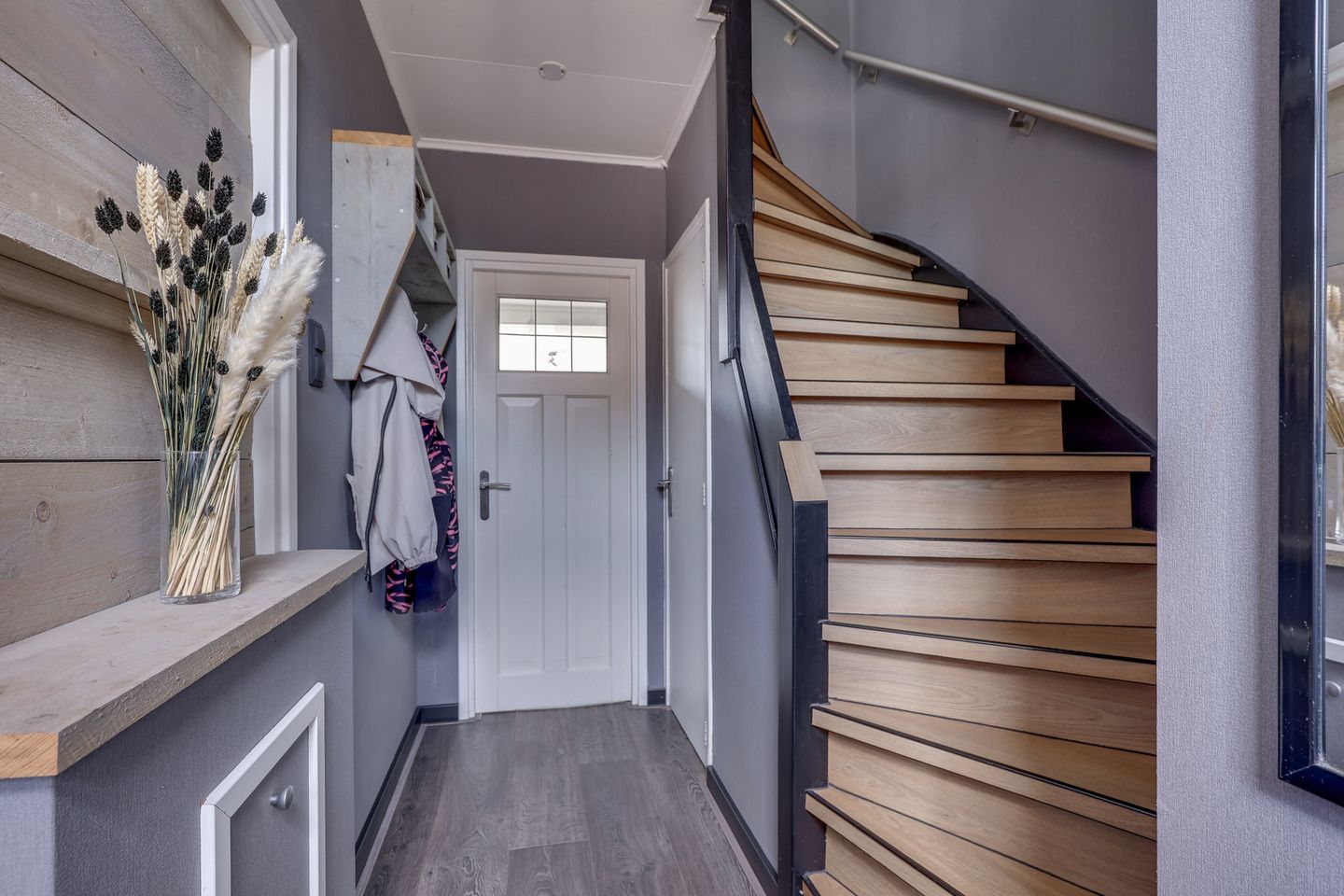 Photo 14 of Teding van Berkhoutstraat 5