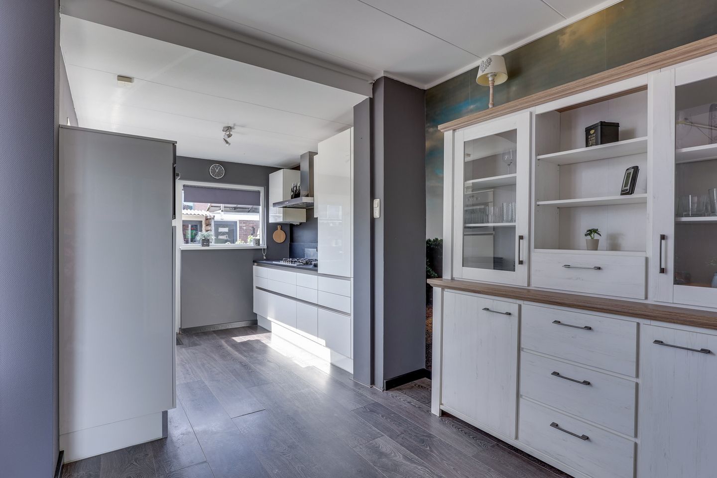 Photo 19 of Teding van Berkhoutstraat 5