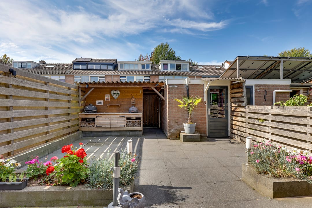 Photo 23 of Teding van Berkhoutstraat 5