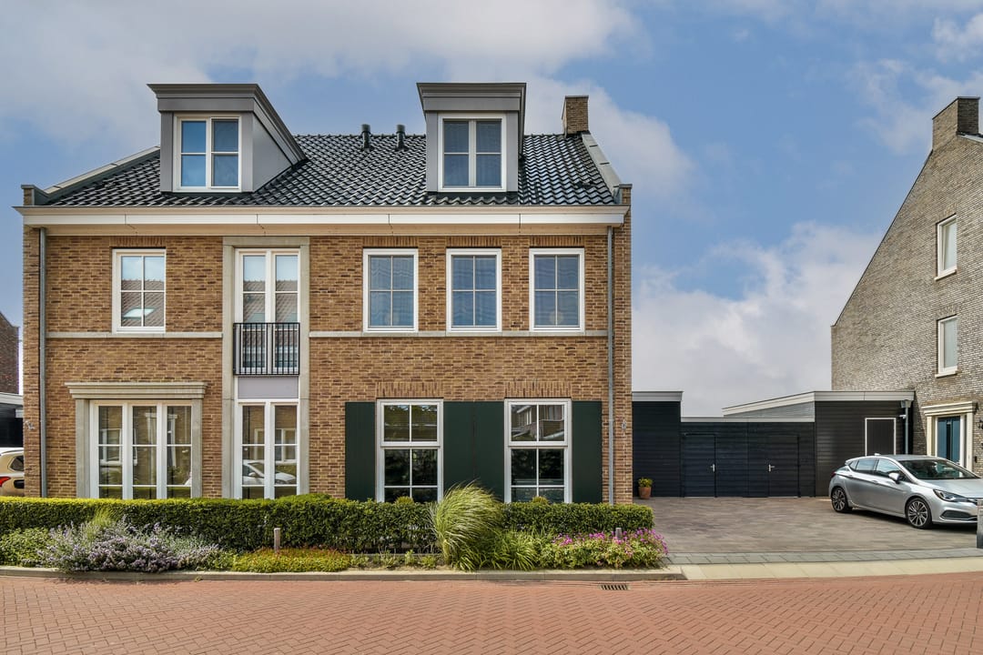 Foto 1 van Bijenkorf 5