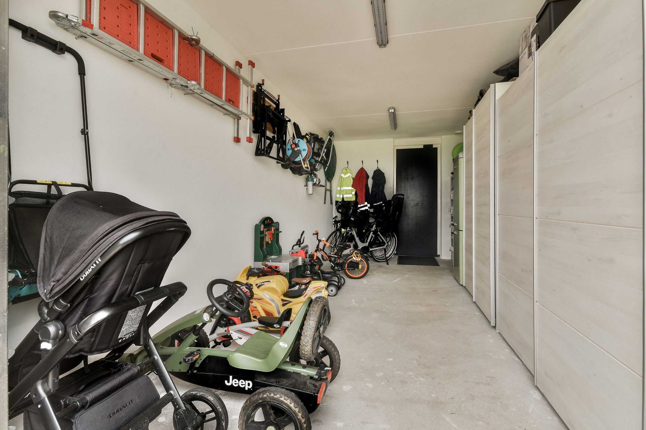 Foto 42 van Bijenkorf 5