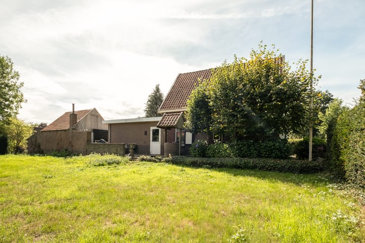 Foto 3 van Pastoor van Laakstraat 11