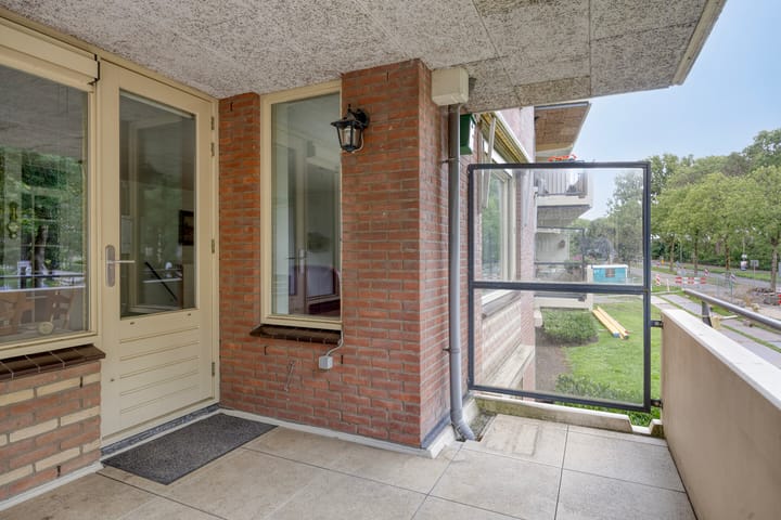 Photo 10 of Joostenplein 8