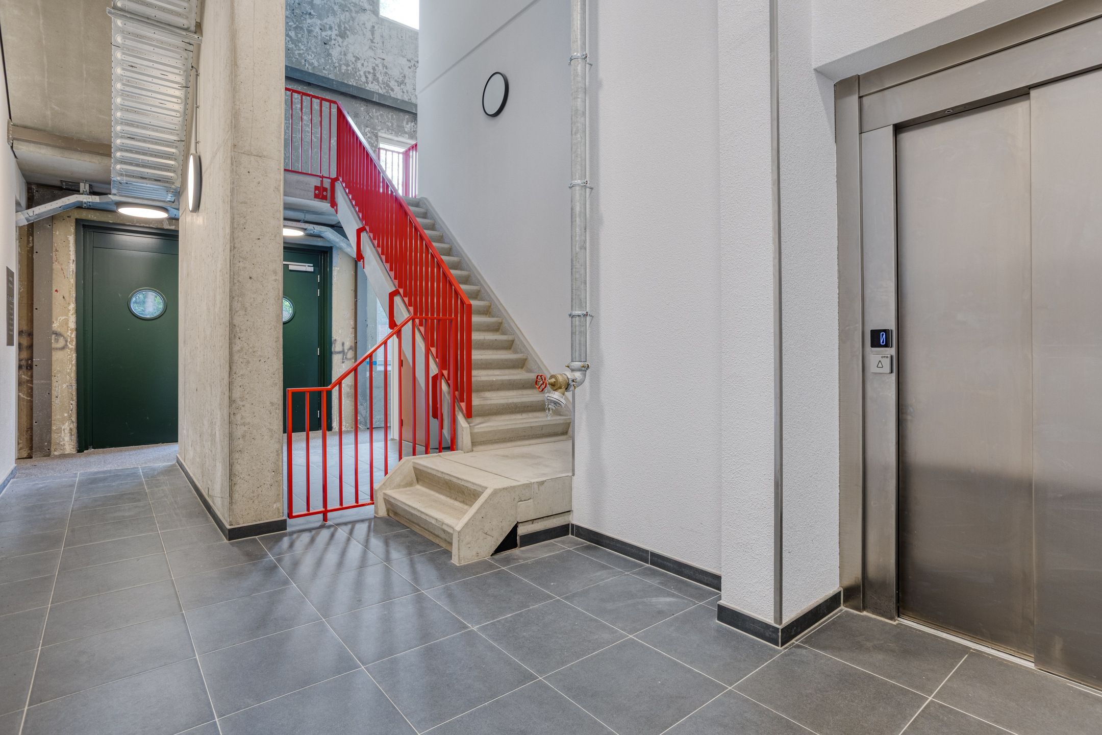 Photo 15 of Atelierstraat 276