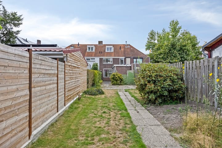 Photo 1 of Pastoriestraat 84