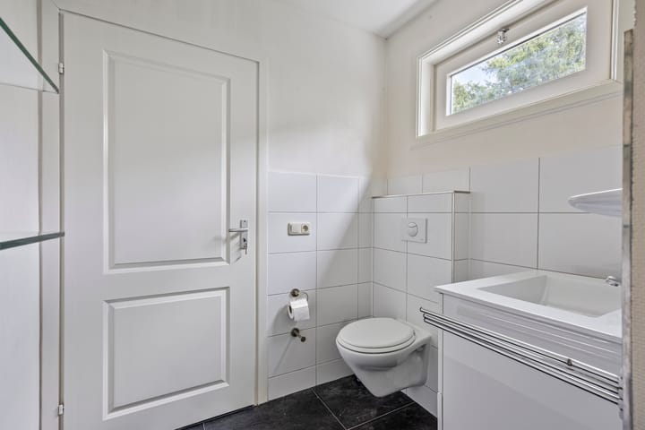 Photo 17 of Pastoriestraat 84