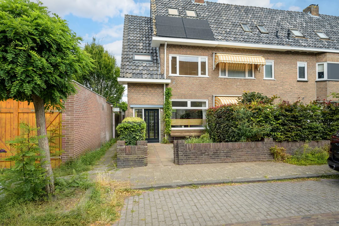 Foto 1 van Maanstraat 1