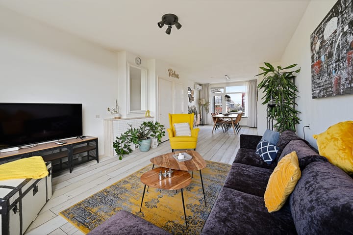 Foto 2 van Monseigneur van Steelaan 182