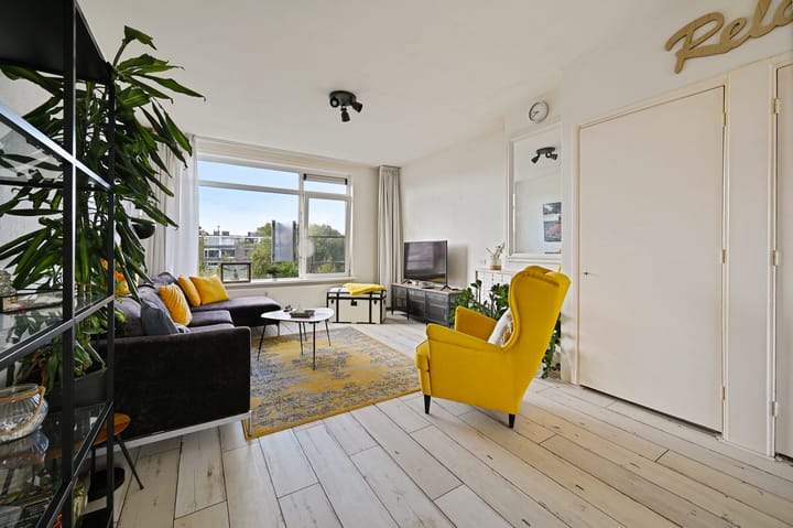 Foto 10 van Monseigneur van Steelaan 182