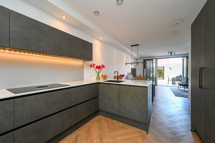 Foto 19 van Westmadeweg 49