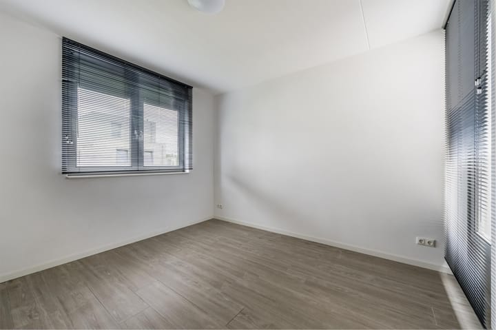 Photo 18 of Teunisbloem 29