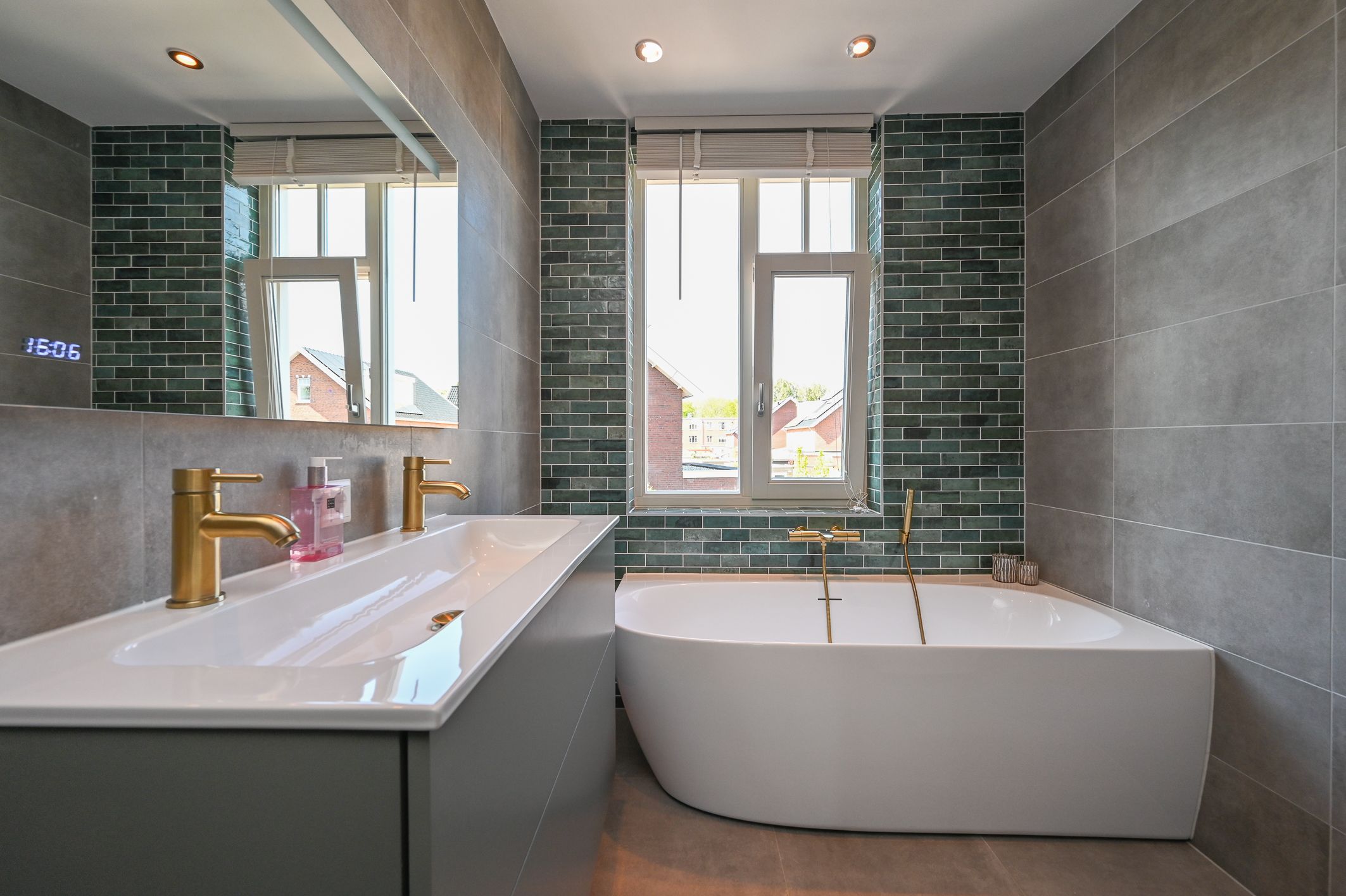 Photo 39 of Westmadeweg 49