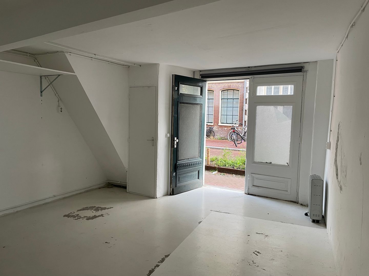 View photo 4 of Fokke Simonszstraat 96-H