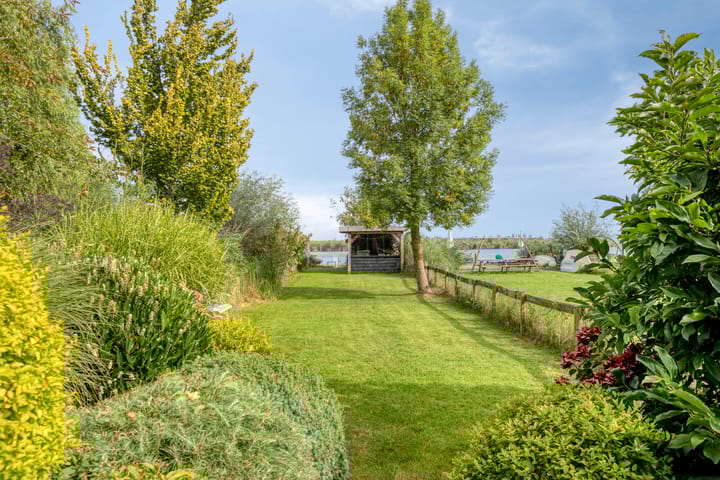 Foto 72 van Dorpsstraat Holysloot 23