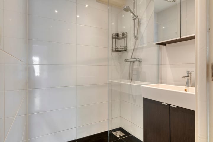 Photo 2 of Lessinglaan 35-1