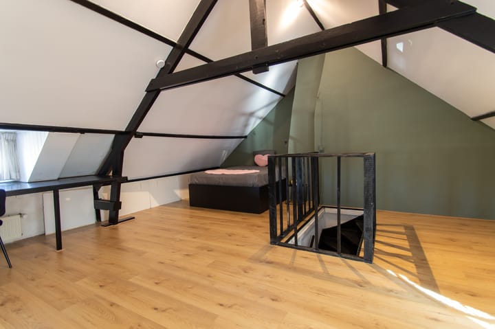 Foto 26 van Leenderweg 221