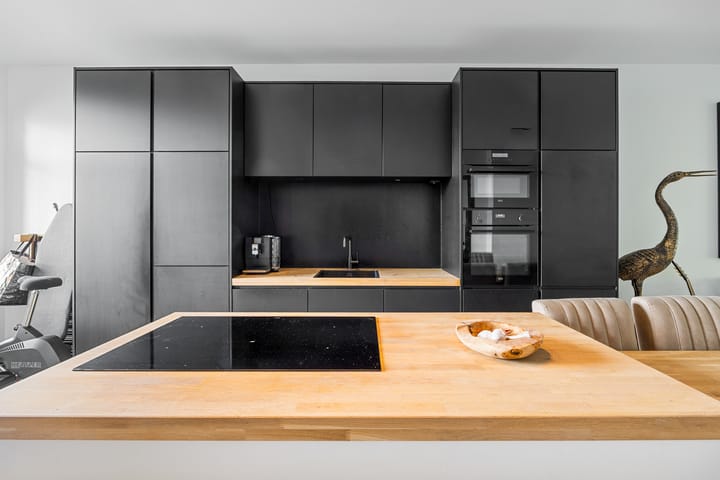 Foto 6 van Caan van Necklaan 214