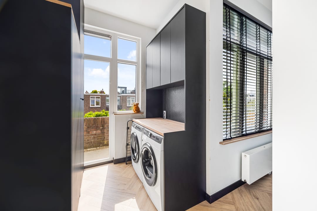 Foto 22 van Caan van Necklaan 214