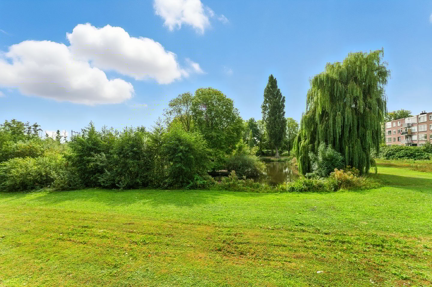 Photo 10 of van der Duyn van Maasdamlaan 128-A