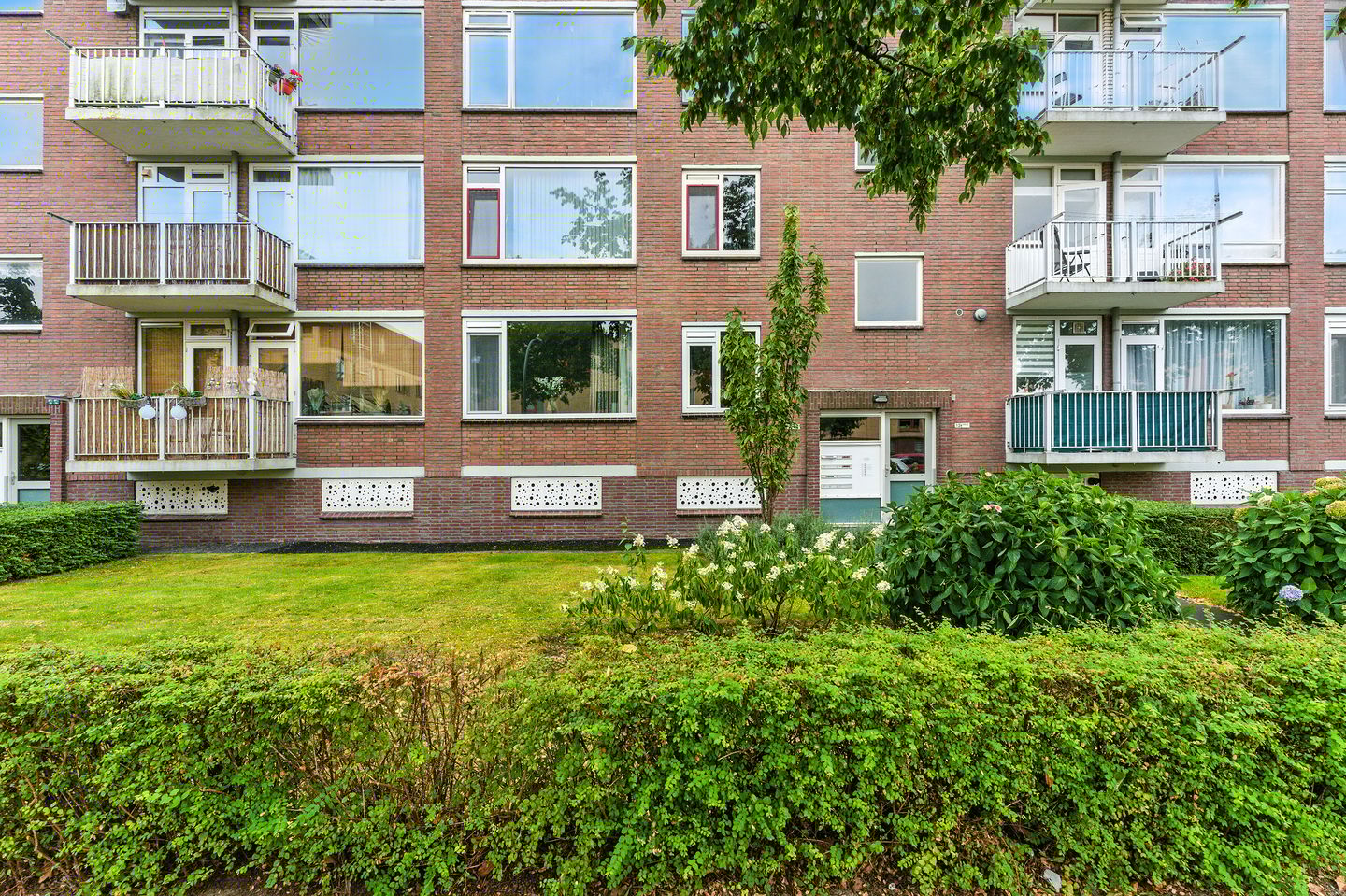 Photo 29 of van der Duyn van Maasdamlaan 128-A