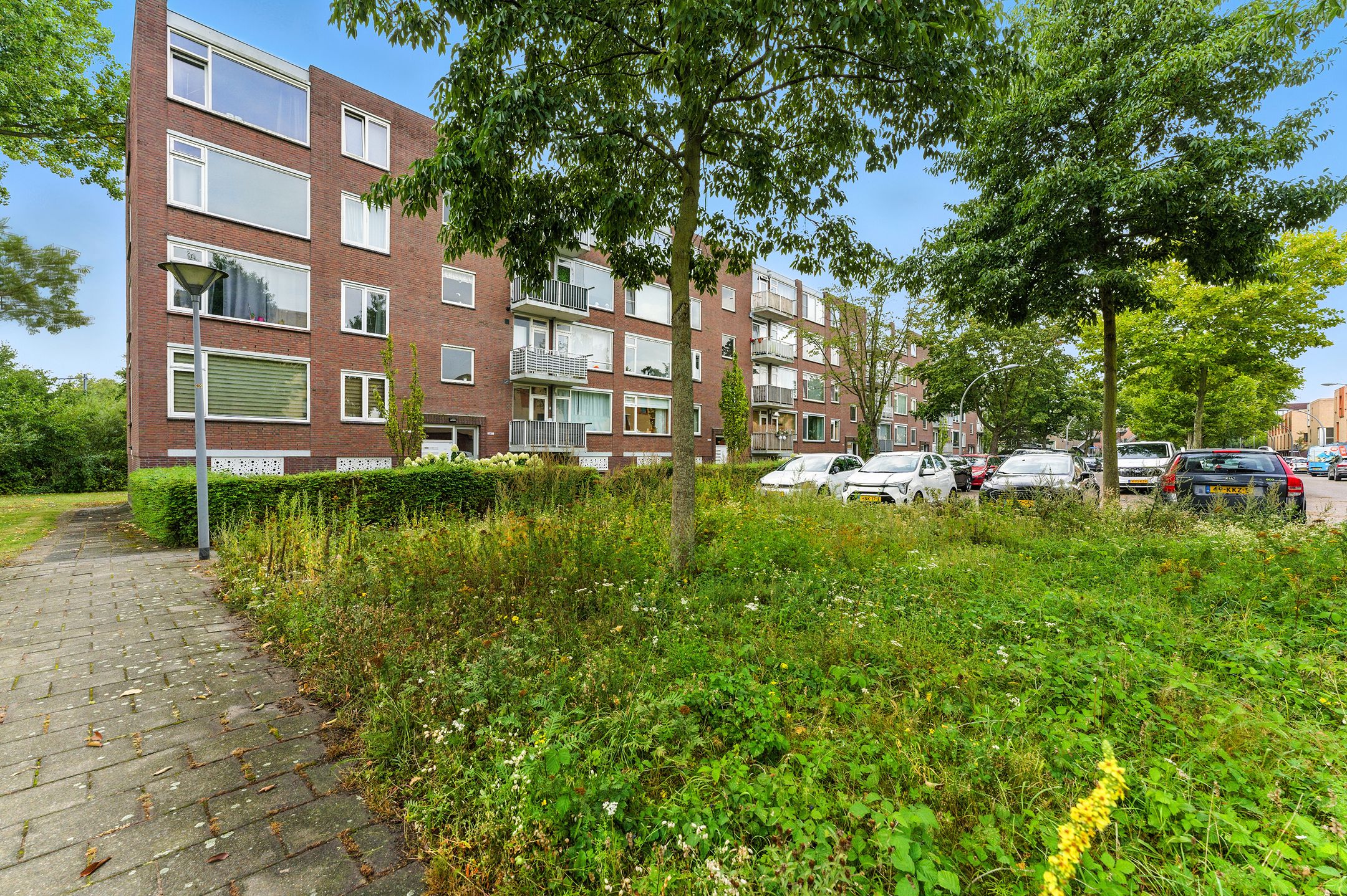 Photo 30 of van der Duyn van Maasdamlaan 128-A