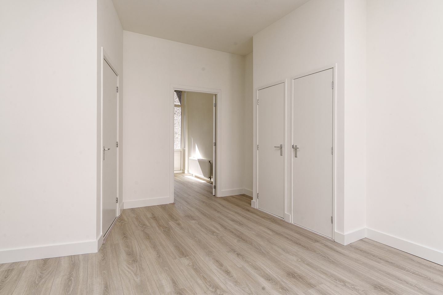 Photo 10 of Nieuwe Binnenweg 452-A