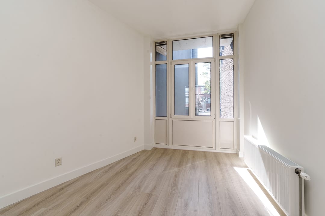 Photo 11 of Nieuwe Binnenweg 452-A