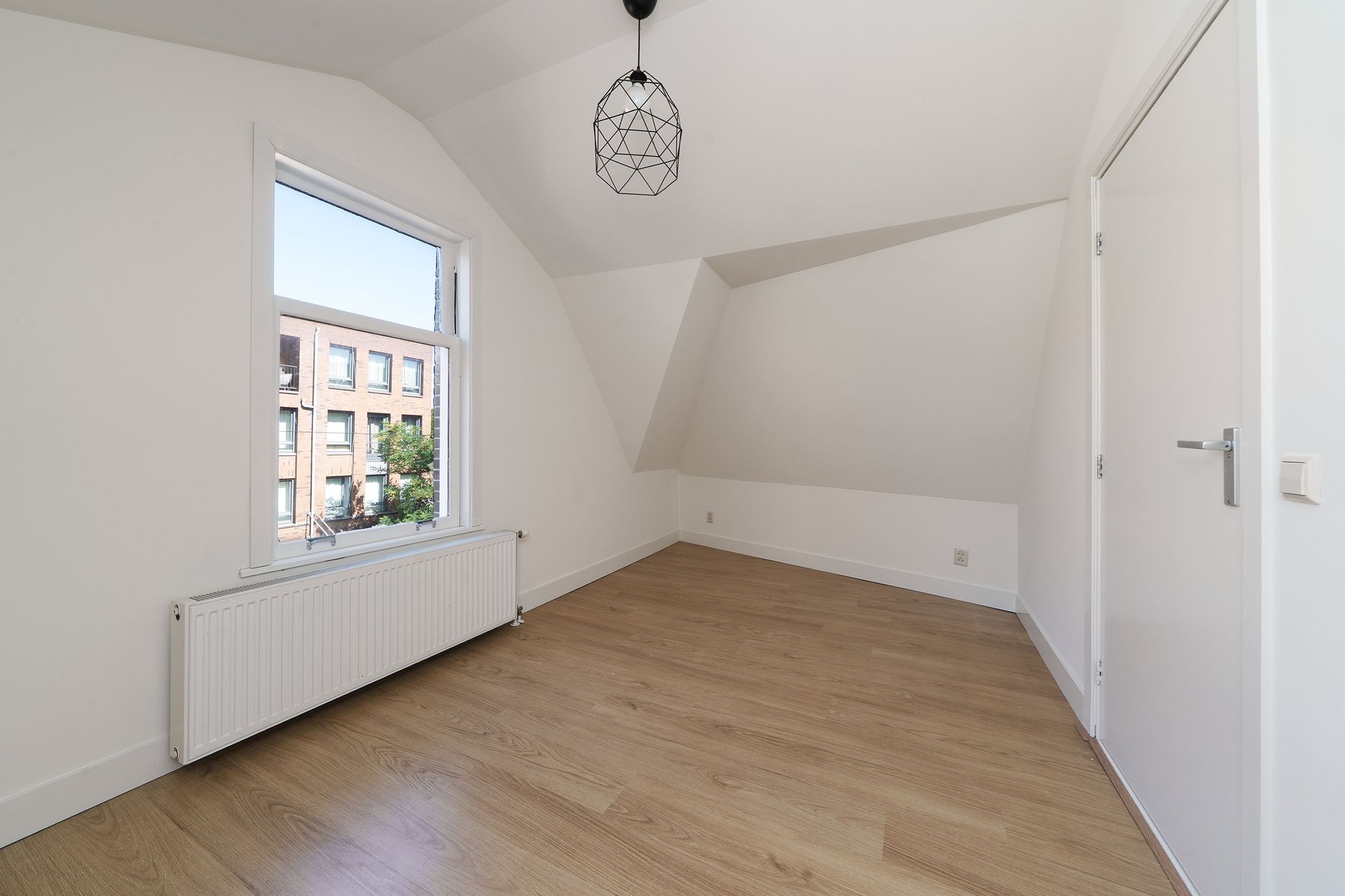 Photo 15 of Nieuwe Binnenweg 452-A