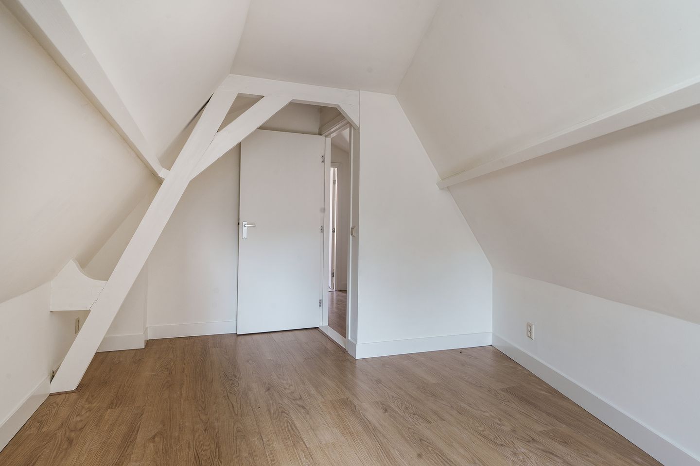 Photo 20 of Nieuwe Binnenweg 452-A