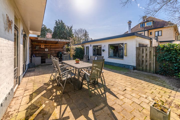 Foto 21 van Rozenlaan 6