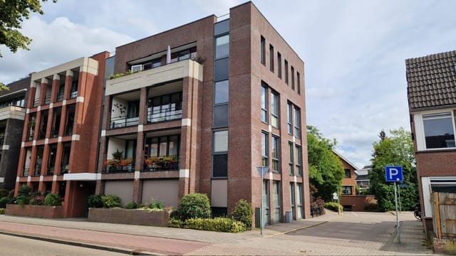 Photo 3 of Nieuwstraat Parkeerplaats P90