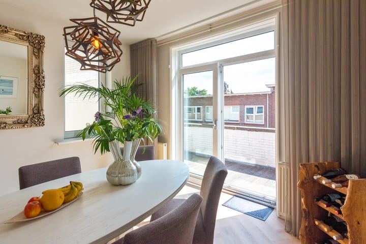 Photo 10 of Oranjestraat 14-A