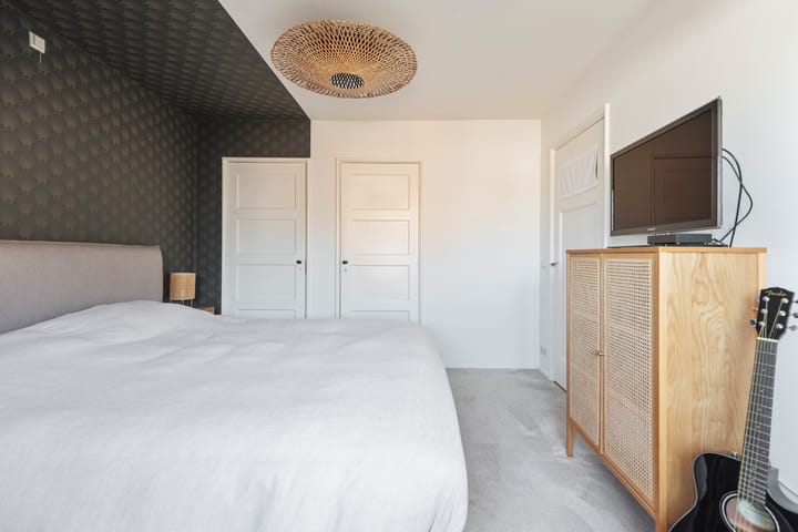 Photo 36 of Oranjestraat 14-A