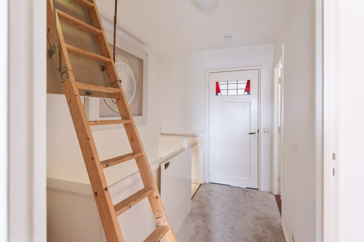 Photo 44 of Oranjestraat 14-A