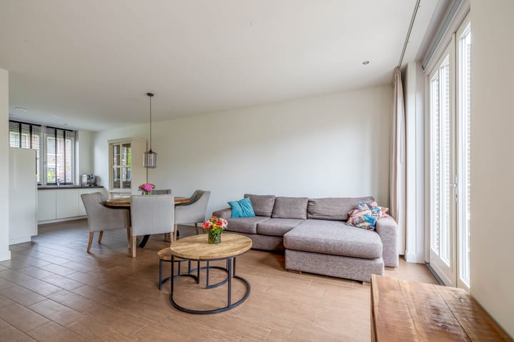 Foto 2 van Zwartbont 18